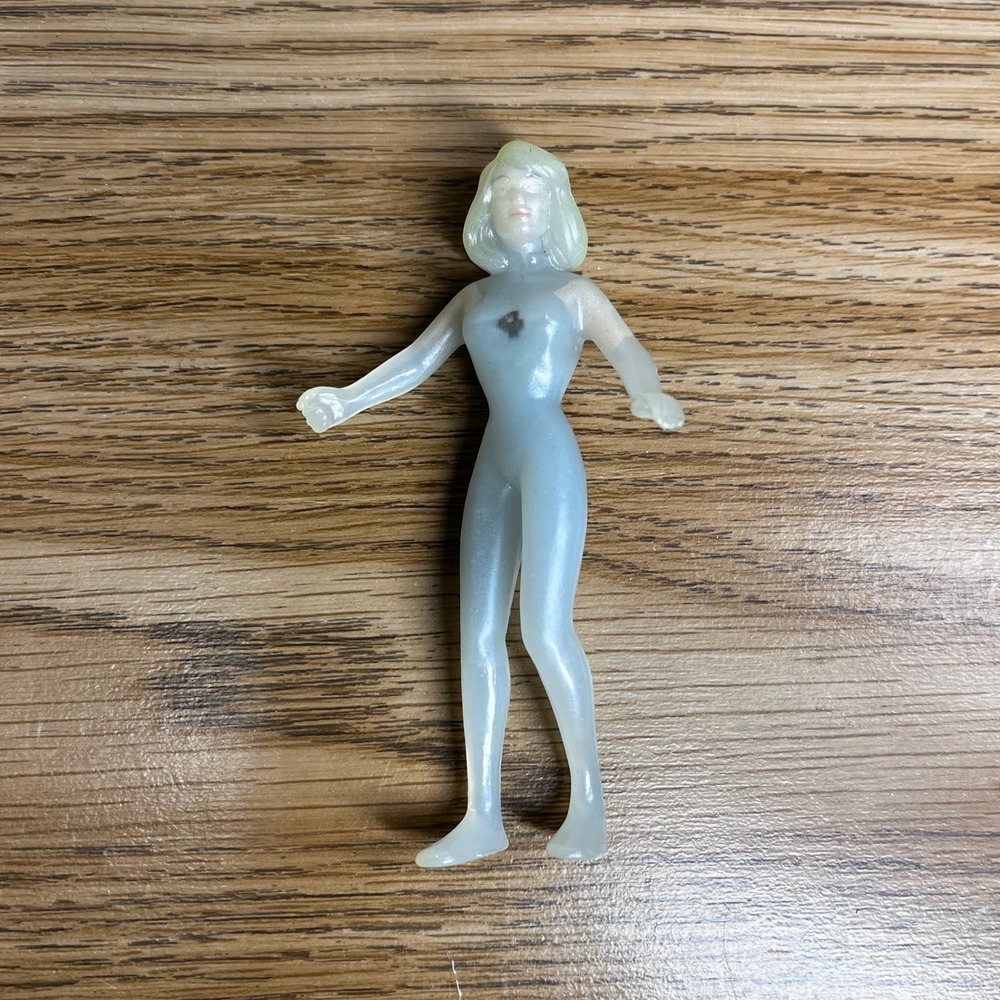 Marvel Invisible‎ Woman Action Figure Translucent Plastic Small Superhero Toy